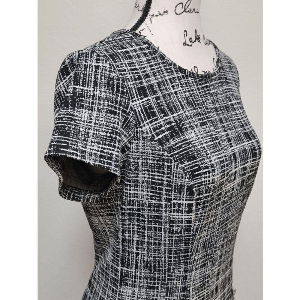 SHARAGANO Black and White Grid Print Zipper Decor Shift Office Dress SIZE 4 - Picture 7 of 12